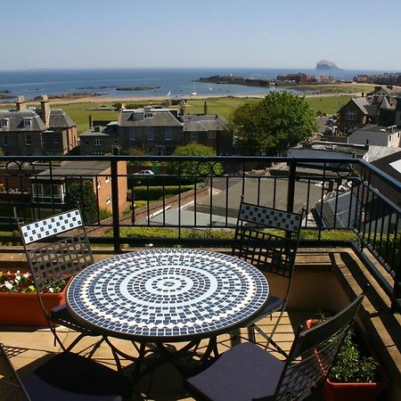 No 10 Royal Apartments North Berwick Exterior photo